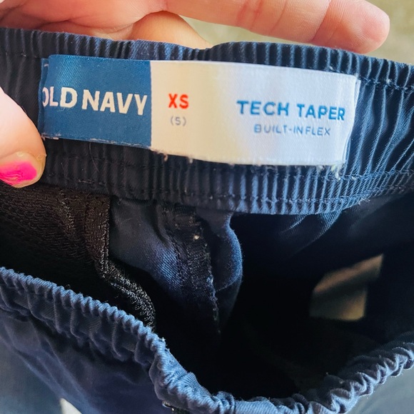 Old navy tech taper joggers - boys XS - Picture 3 of 4